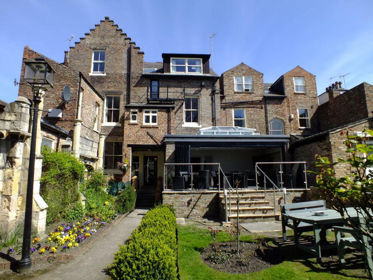 فندق The York Priory المظهر الخارجي الصورة